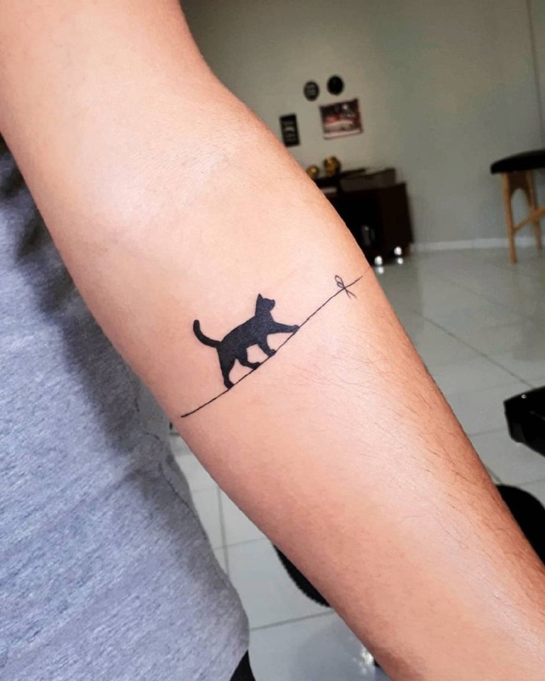 кот татуировка